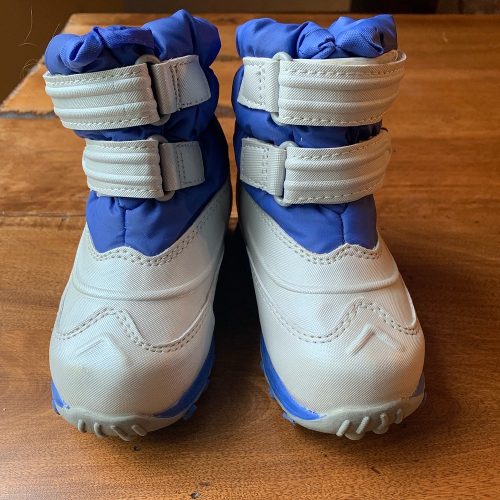Toddler Size 8 LL Bean Snow Boots